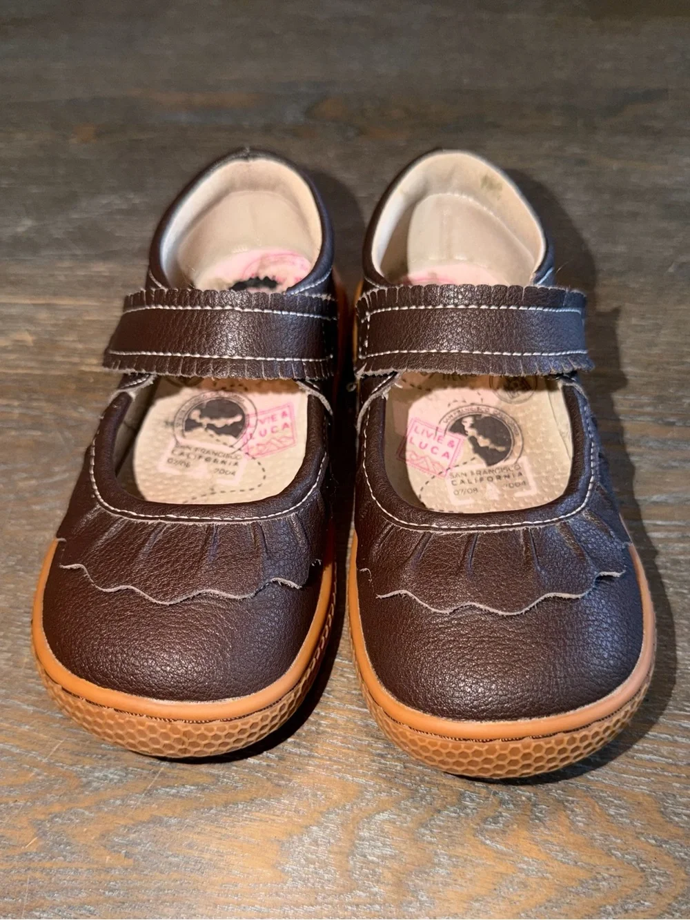Livie & Luca Brown Ruche Classic Mary Jane Shoes size 9